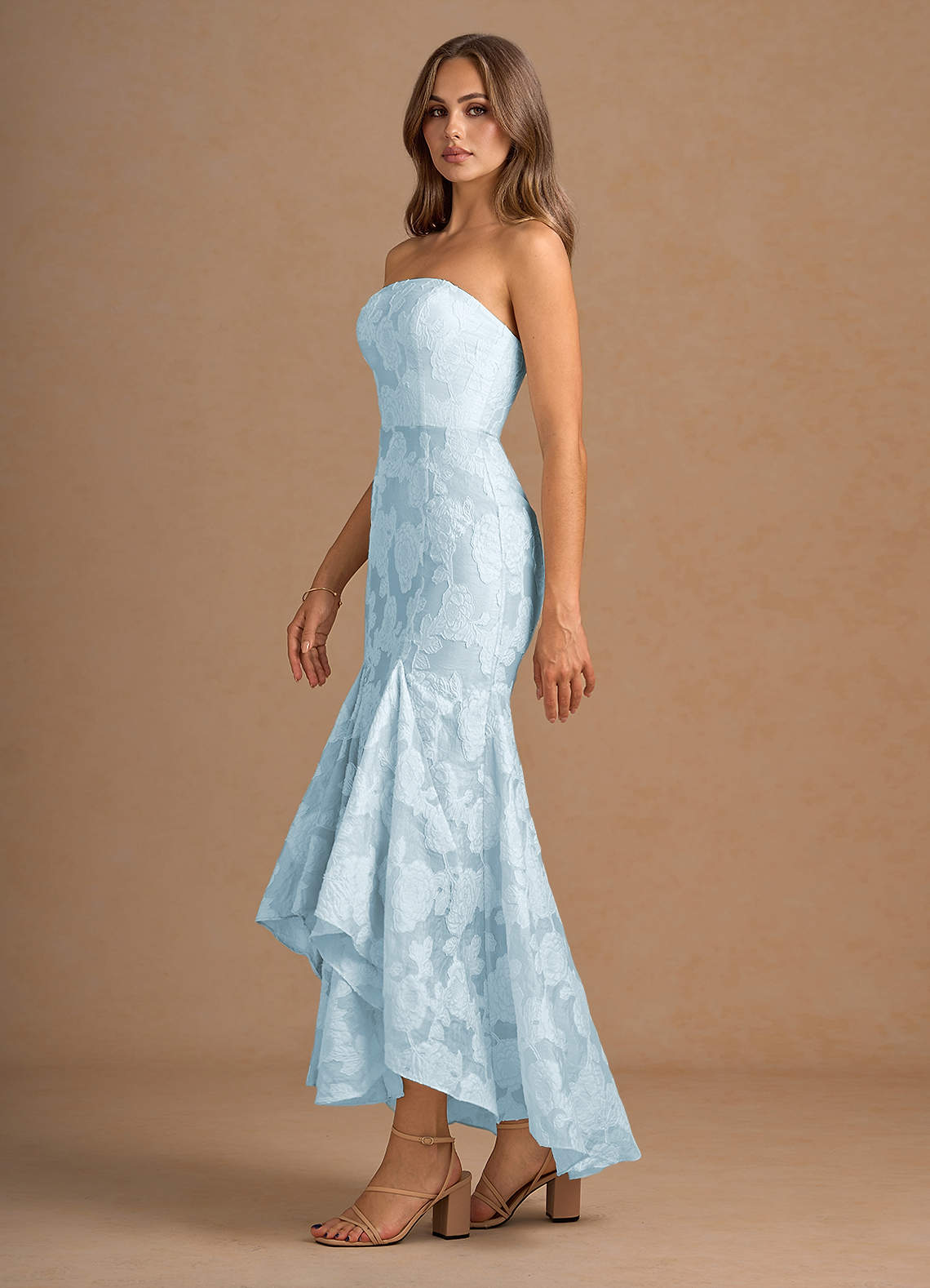 AVINA-AZ48069632-Final sale
